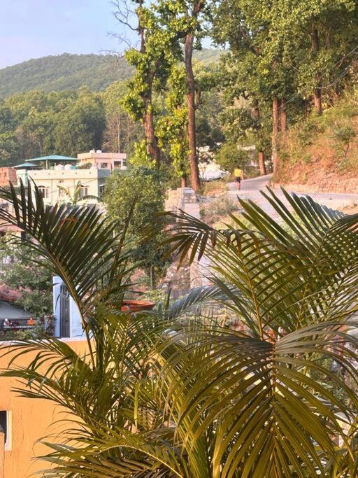 Cosmic Homes #River#Forest Dehradun Eksteriør billede