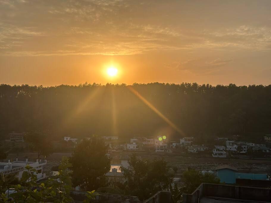 Cosmic Homes #River#Forest Dehradun Eksteriør billede